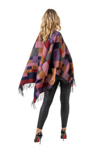 Shawl in Checkerboard Design